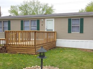 6 Skyline Dr, Ridgeley, WV 26753