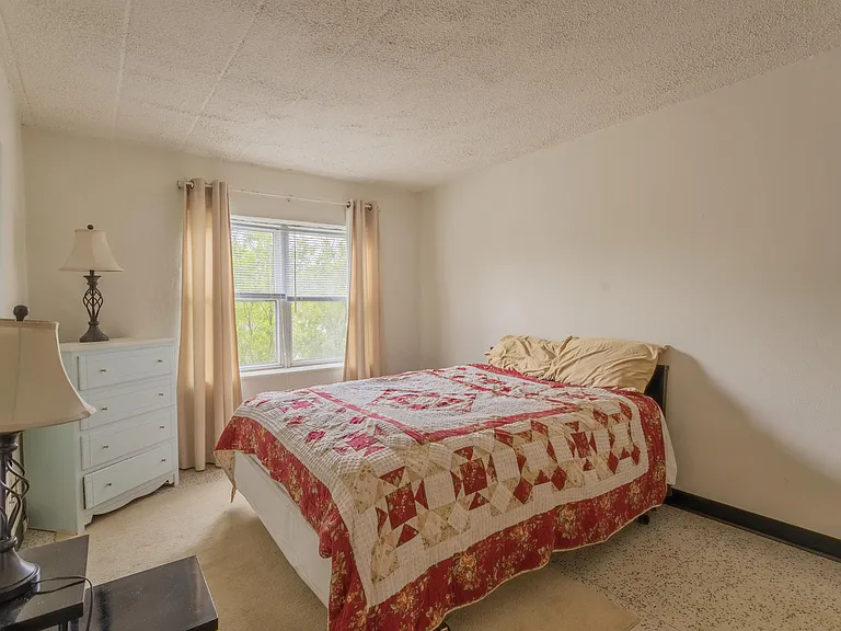 2441 Holmes St #5 — Photo 7