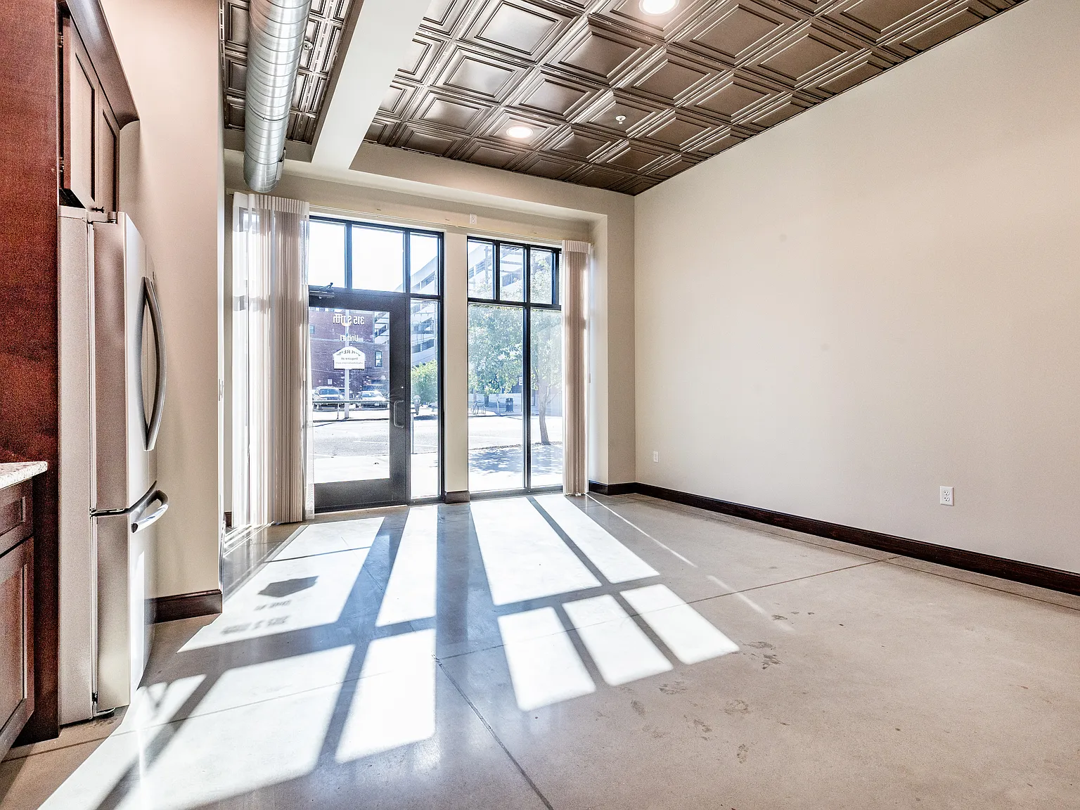 1 bed, 950 sqft, $1,400 — Photo 4