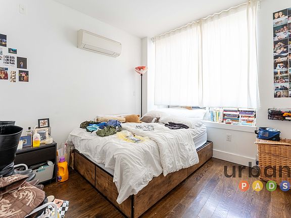 4th image of 1234 Bedford Ave #1R