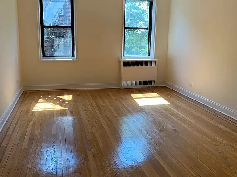 36-35 167th St #5M — Photo 4