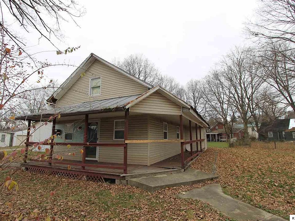 1st image of 8 Marion St