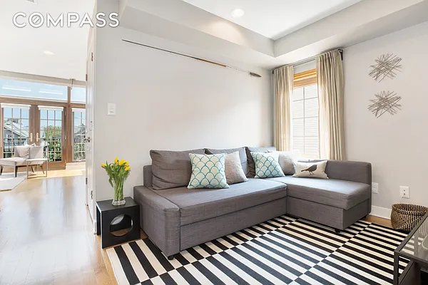 Sold by Compass | media 4