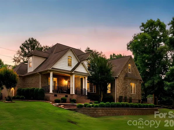 770 Cooks Cove Rdg, Clover, SC 29710