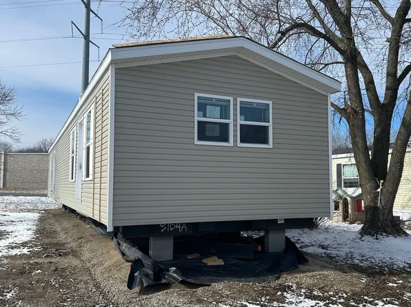 56 Estate Cir #56, Lima, OH 45804