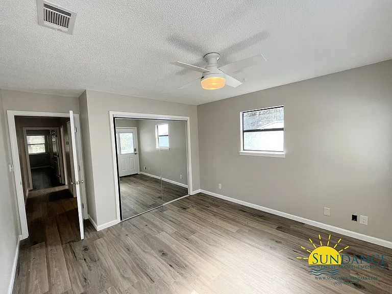 45 Warwick Dr — Photo 13