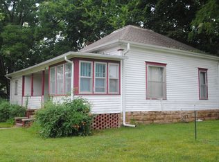 317 S Carson St, Cherryvale, KS 67335