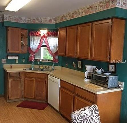 5th image of 10033 Creekwater Blvd