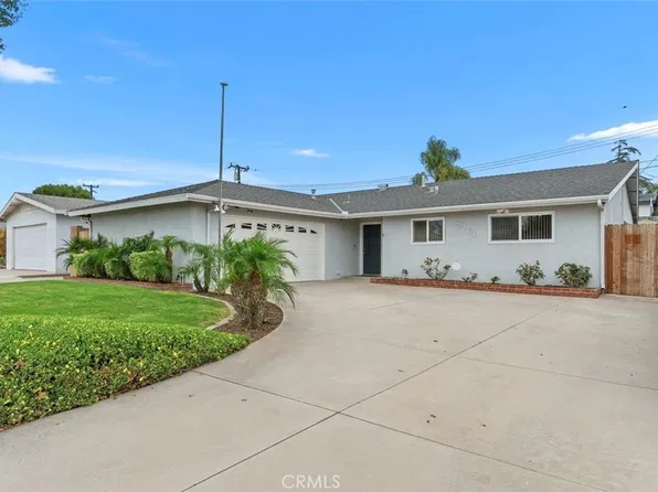 8161 Valencia Dr, Huntington Beach, CA 92647