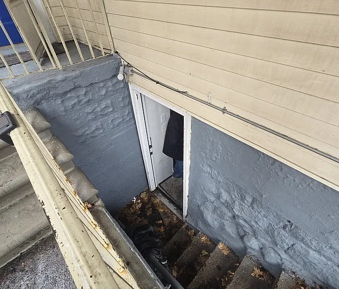 906 Packard St #1 — Photo 3