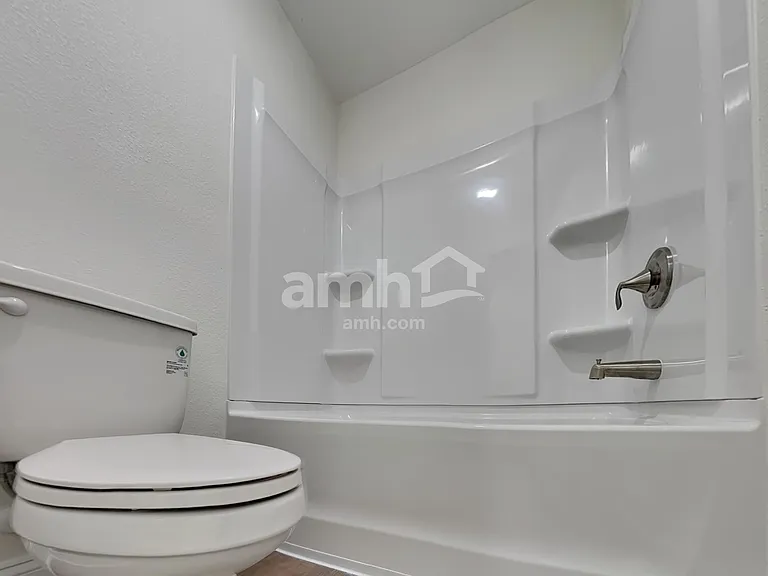 11446 Bay Hill Cir — Photo 23