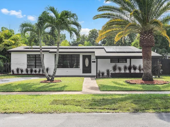 6530 Garfield St, Hollywood, FL 33024