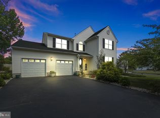 10 Matthew Ct, Bordentown, NJ 08505