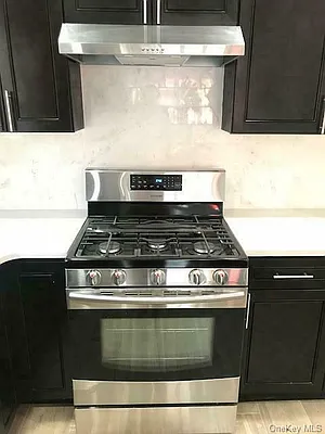 Rented by Elite Real Estate Group 1 LLC | media 27