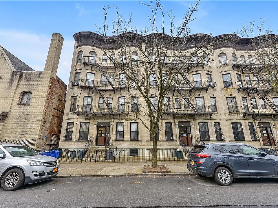 1st image of 478 Bainbridge St APT 3A