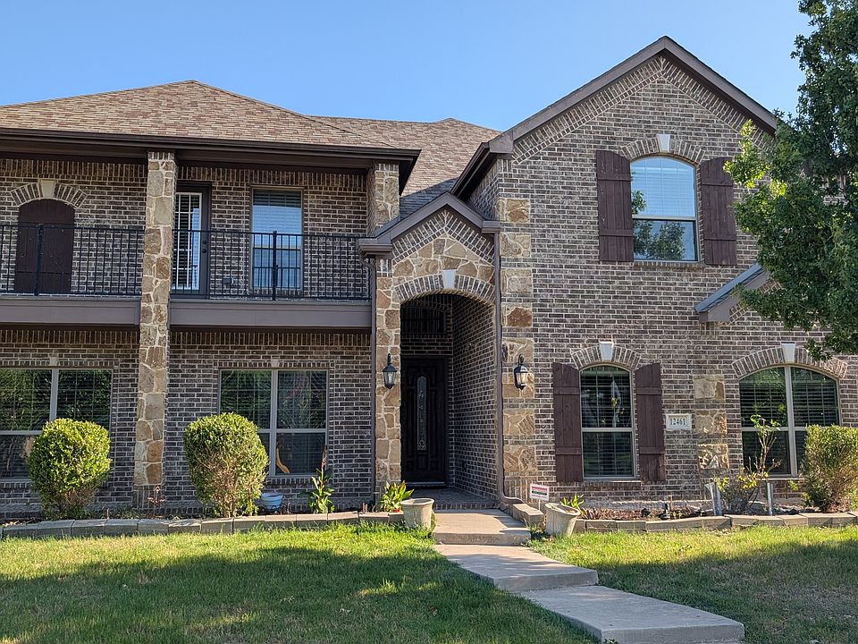 1st image of 12461 Bridgeport Dr