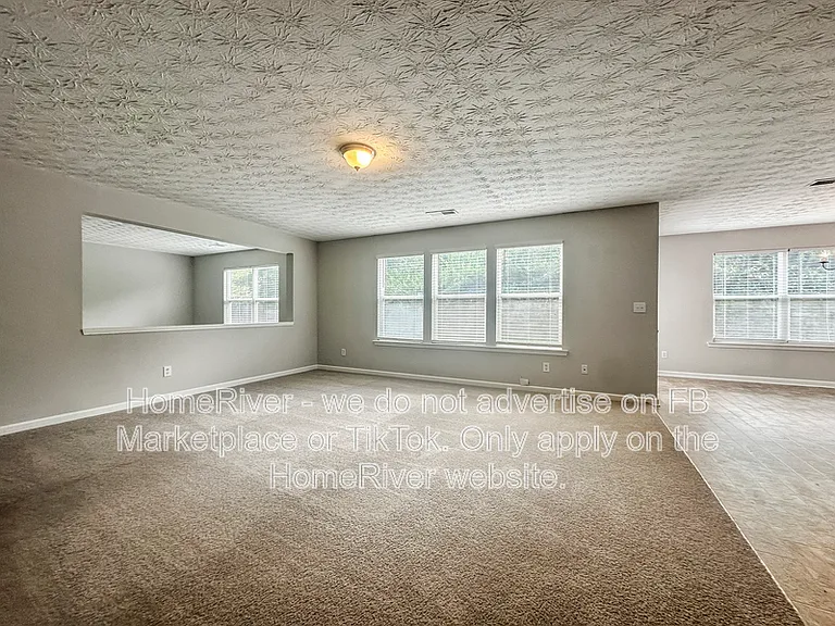 2613 Waterdale Rd SW — Photo 7
