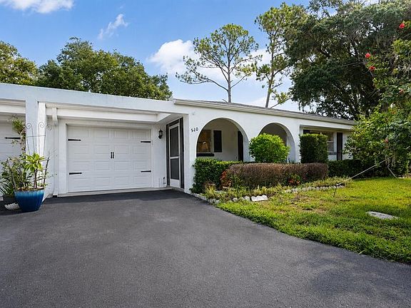 3rd image of 510 PALMER CIRCLE