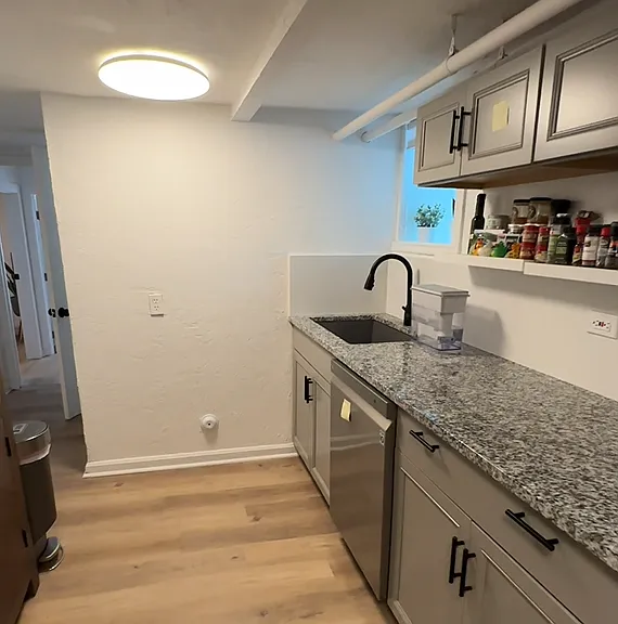 1027 E Emerson Ave #D — Photo 1