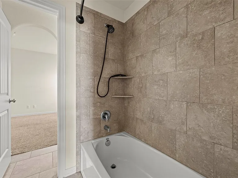 3665 Bainbridge St — Photo 36