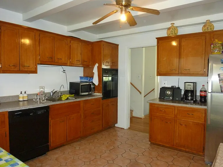 9914 Brixton Ln — Photo 5