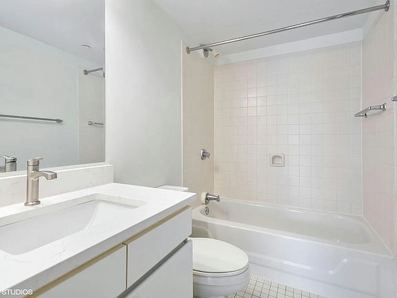 5th image of 440 N Wabash Ave APT 3611