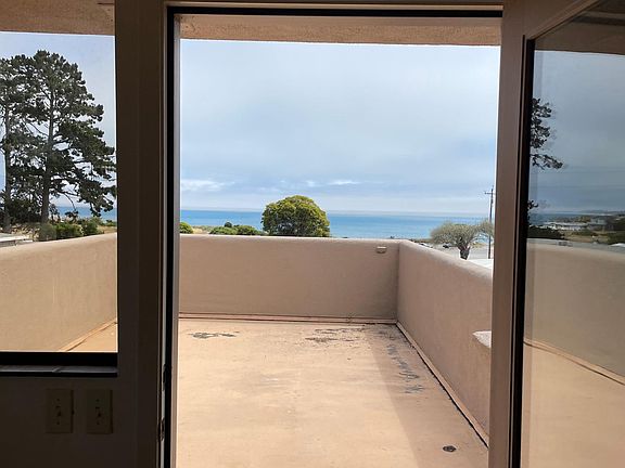 4th image of 236 Santa Cruz Ave #D