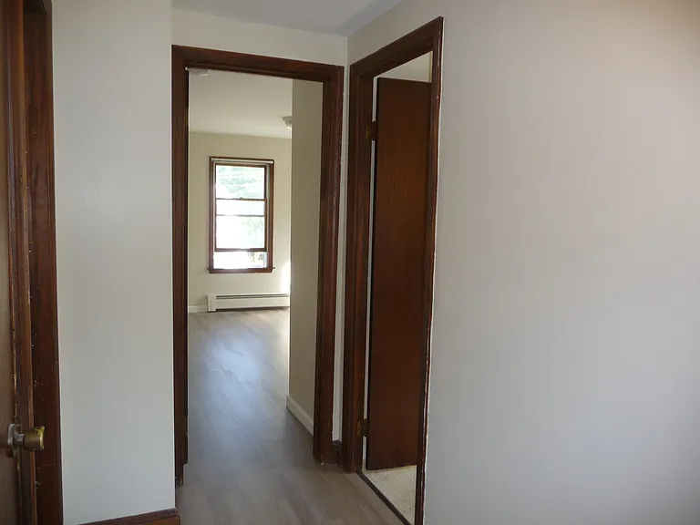 27 Oliver Ave — Photo 21