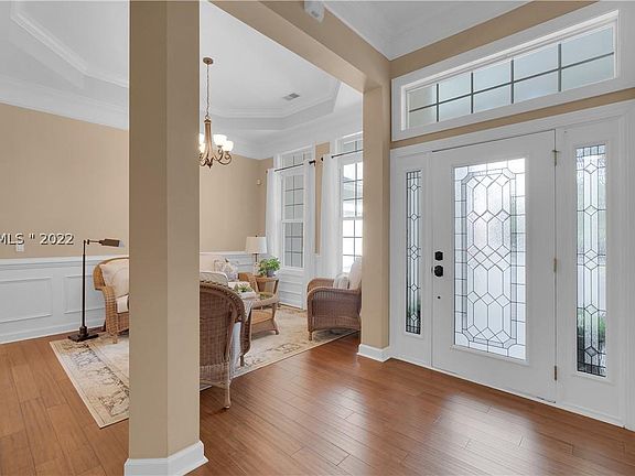 3rd image of 126 Island West Dr