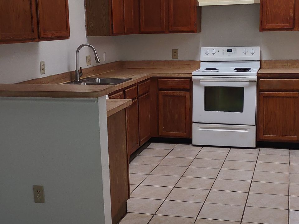 1st image of 4209 Amy Dr