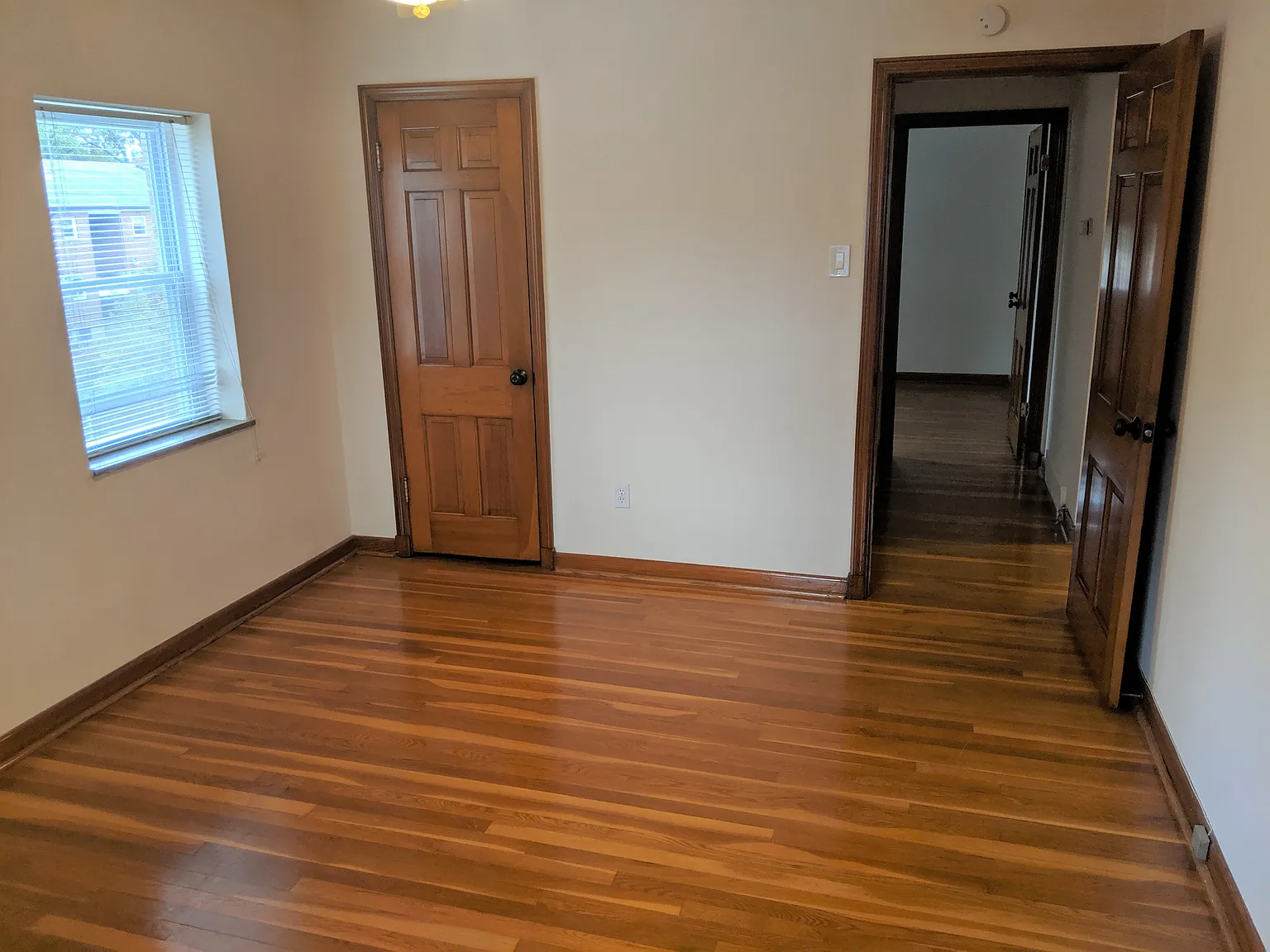 2 bed, 1100 sqft, $1,250 — Photo 4