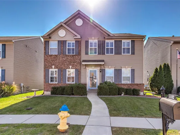 3102 Wheeling Dr, Saint Charles, MO 63301