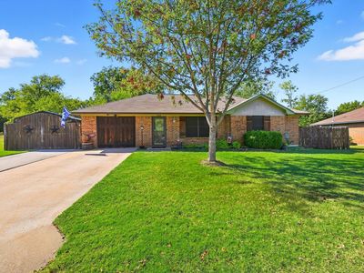208 N Hill St, Pilot Point, TX, 76258