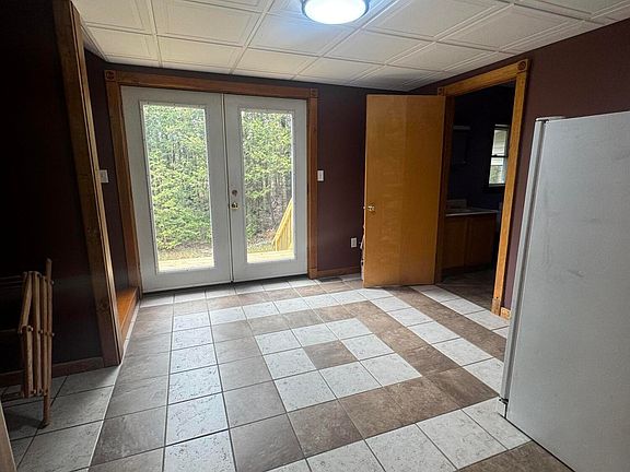 5th image of 7097 Star Rd
