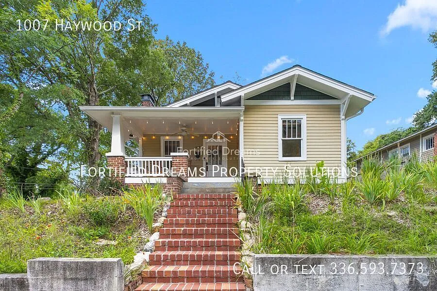1007 Haywood St