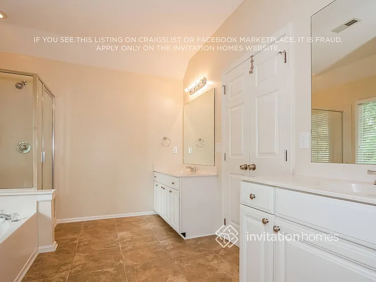 8728 Oakham St — Photo 15