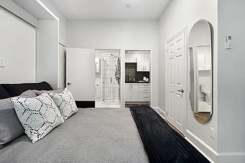 360 Friel St Photo 1
