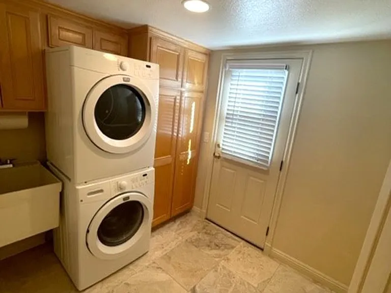 526 Trailridge Dr — Photo 10