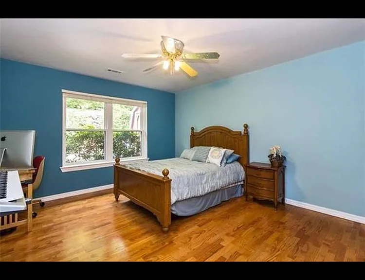 2580 N Karyn Ave — Photo 8