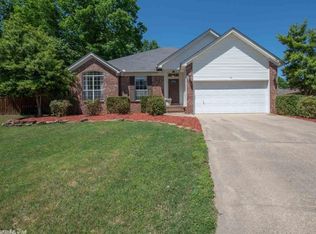 10 Summer Ridge Ct, Little Rock, AR 72211