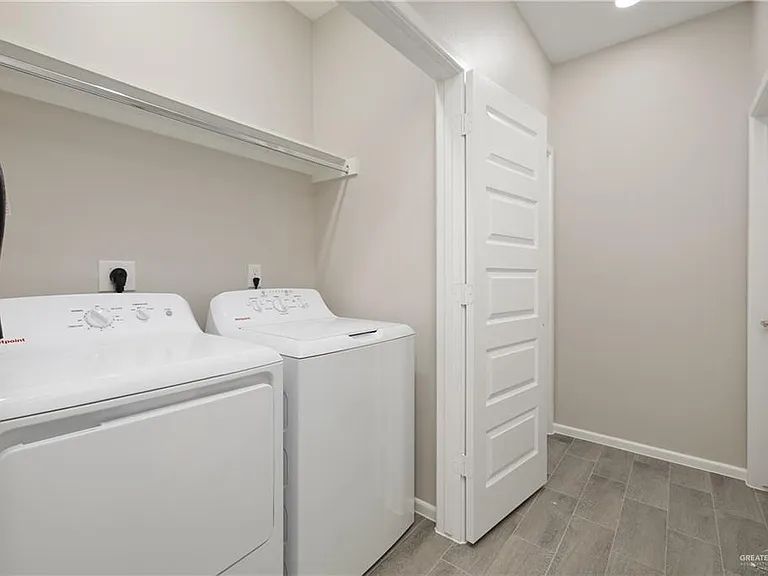 2704 W Harrison Ave #2 — Photo 7