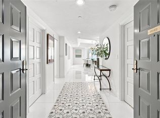 3991 Gulf Shore BLVD N #PH102, NAPLES, FL 34103
