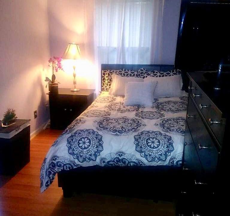 1st image of 12104 Greenway Ct