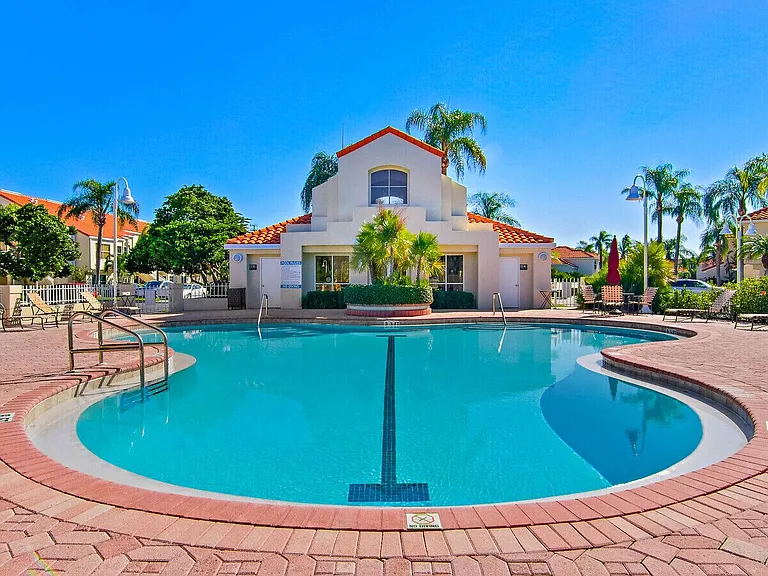 6131 Bahia Del Mar Blvd #140 — Photo 3