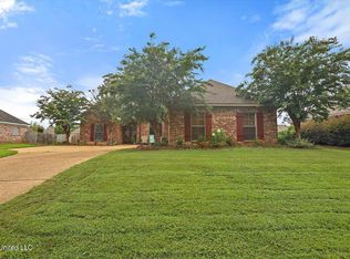 318 Towne St, Brandon, MS 39042