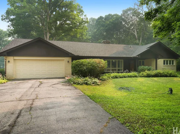 14673 W River Oaks Dr, Lincolnshire, IL 60069