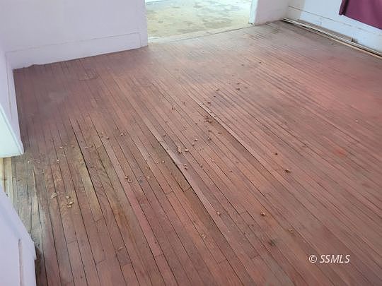 5th image of 82986 Magnolia St