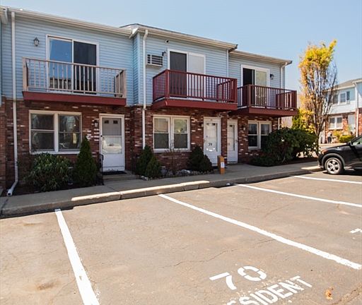 2nd image of 250 Congress Ave APT 40