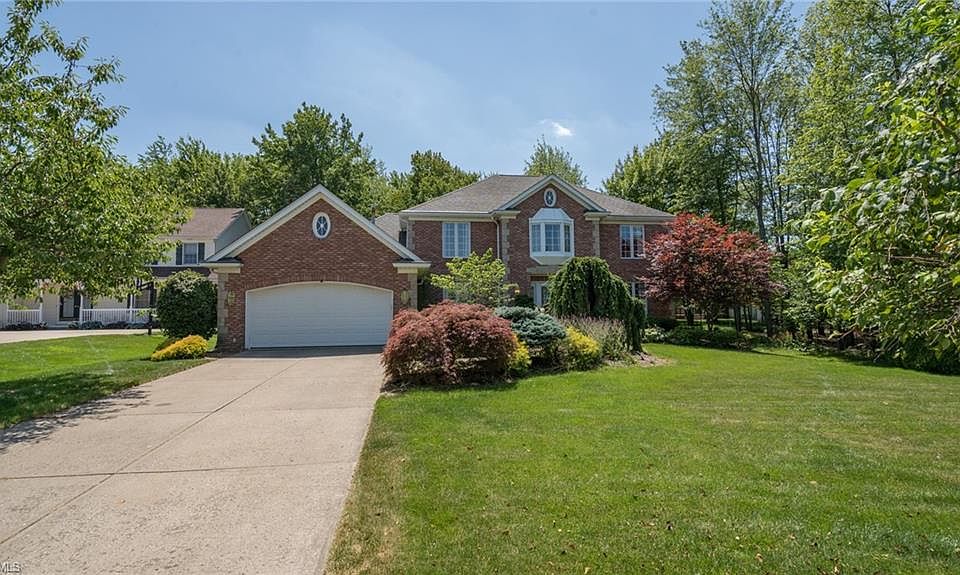 1st image of 16389 Falmouth Dr