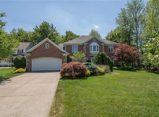 16389 Falmouth Dr, Strongsville, OH